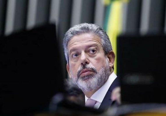 Silêncio de Lira sobre Ciro expõe distância dentro do PP