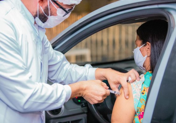 Covid-19: JHC anuncia vacinação para pessoas com 40 anos, a partir das 12h desta sexta (2)