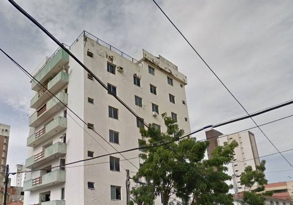 Prédio de sete andares desaba em Fortaleza