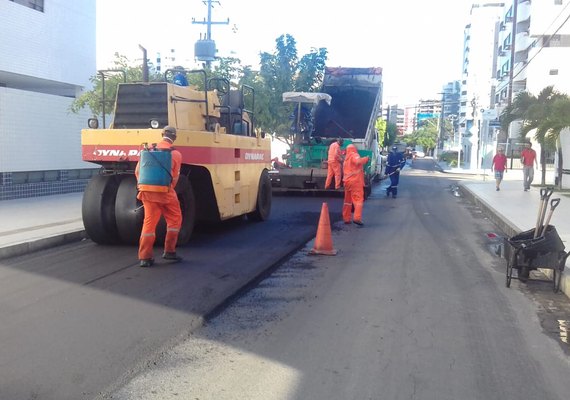 Prefeitura de Maceió segue recuperando malha viária