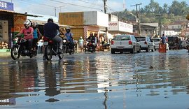 Chuvas constantes  provocam alagamentos e estragos em Maceió