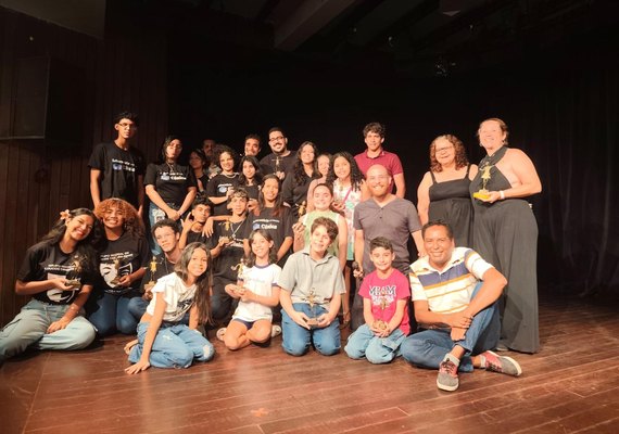 Escolas estaduais de Alagoas brilham no Festival Estudantil de Teatro 2025