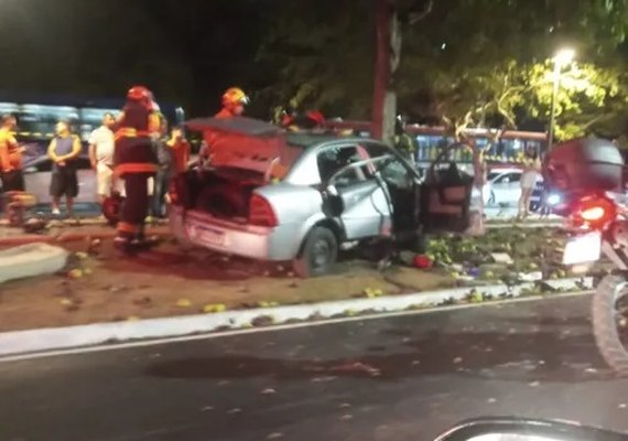 Impacto Fatal: colisão em árvore deixa vítima na avenida Durval de Góes Monteiro