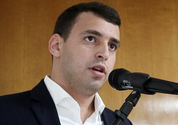 Carlos Neto pode adiar candidatura em Quebrangulo