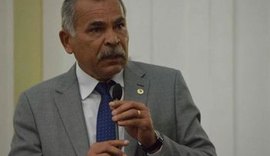 Pré-candidato a prefeito em Arapiraca, Tarcizo Freire pode ir para ruas sem apoio do partido