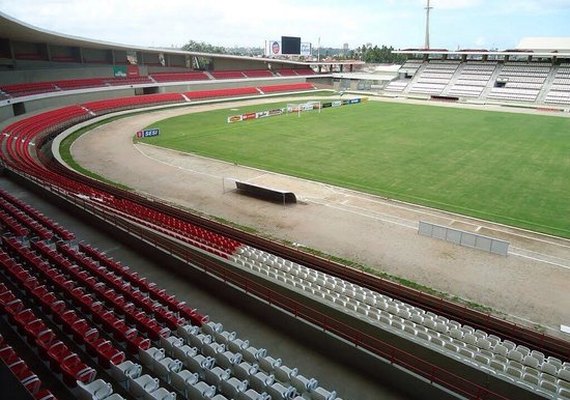 CSA enfrenta Vasco nesta quarta-feira (21)