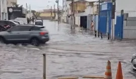 Chuva intensa atinge Maceió e provoca alerta máximo da Defesa Civil