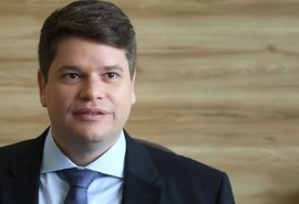 Com uma das maiores votações da história, Davi sai maior do que entrou na eleição