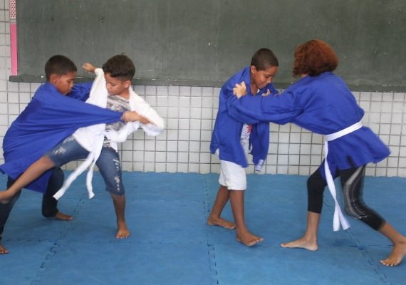 Judô melhora comportamento e rendimento de estudantes da rede estadual