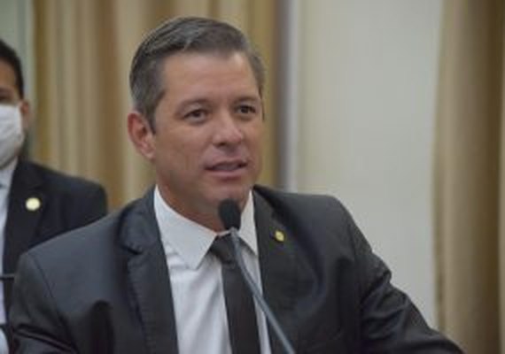 Deputado alagoano cobra melhor atendimento da BRK ao cidadão de Alagoas