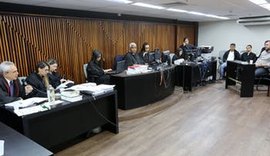 Foragido da Justiça desde 2017,Baixinho Boiadeiro se apresenta em júri