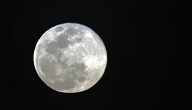 'Superlua' ou Lua de Perigeu? Entenda o fenômeno astronômico deste sábado (3)