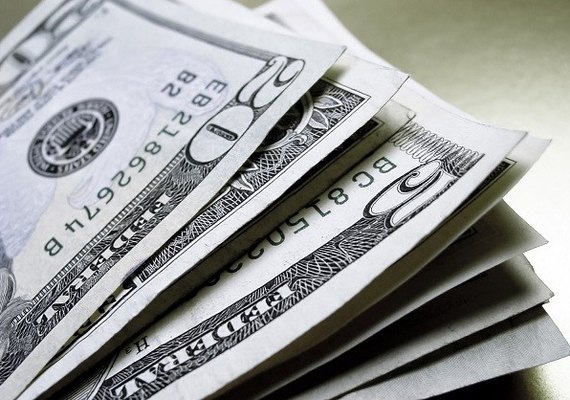 Com exterior cauteloso, dólar avança 1,21%, e é vendido a R$ 5,39