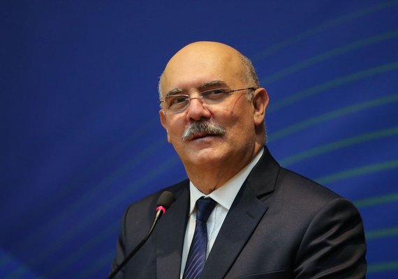 Desembargador manda soltar ex-ministro Milton Ribeiro e pastores