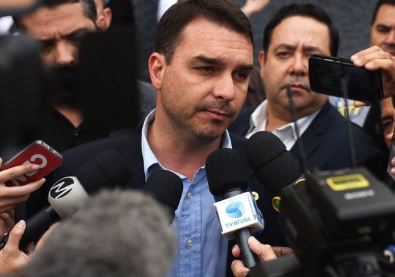 Inquérito eleitoral que investiga lavagem de dinheiro de Flávio Bolsonaro passa para as mãos do MPF