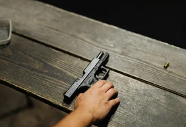 72% das mulheres assassinadas por arma de fogo em 2024 eram negras