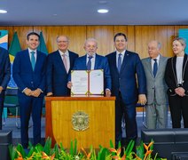 Lula autoriza MP de R$ 30 bilhões para combater aumento de tarifas impostas pelos Estados Unidos