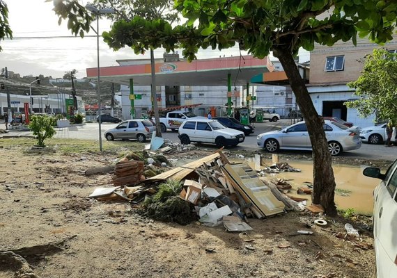 Prefeitura de Maceió elimina ponto de descarte irregular de lixo na Jatiúca