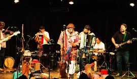 Poesia de Berimbau leva Cacau Arcoverde ao Teatro de Arena Sérgio Cardoso em Maceió