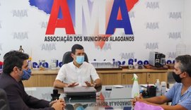 AMA e UNEAL debatem o fortalecimento do programa de especialização de servidores municipais