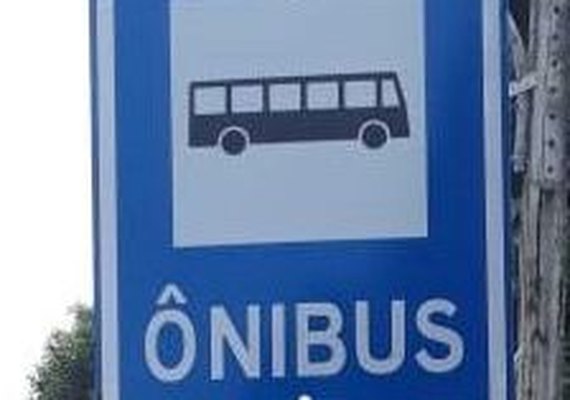 SMTT altera pontos de ônibus localizados na Praça dos Palmares