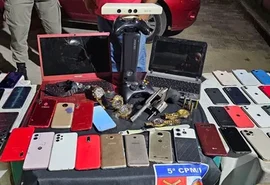 PM apreende arma, munições e dezenas de celulares no Tabuleiro
