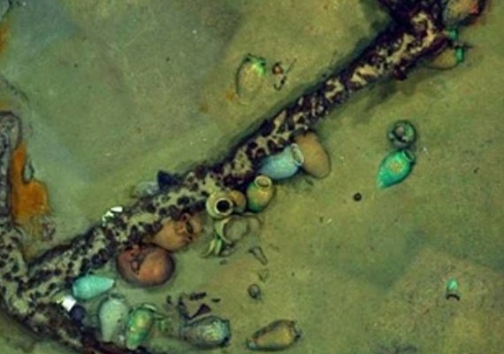 Tesouro romano submerso há 2 mil anos é encontrado em lago na Suíça