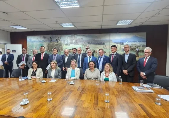 Cooperativas ampliam protagonismo em debate sobre defesa comercial do leite