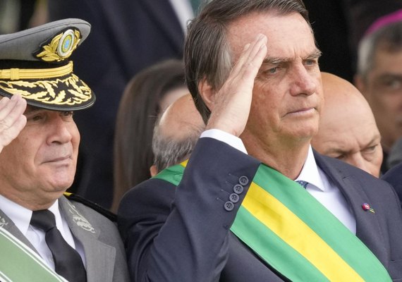 Exército avalia possíveis impactos de um governo Flávio Bolsonaro nas Força Armadas