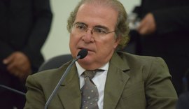 Deputado Olavo Calheiros é autuado por porte ilegal de arma