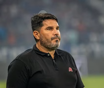 CRB renova com técnico Eduardo Barroca e executivo Ari Barros até o fim de 2026