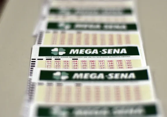 Mega-Sena acumula e próximo prêmio pode chegar a R$ 102 milhões
