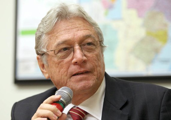 Téo Vilela entra na campanha e vai pedir votos para Simone