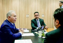 Governador de Alagoas solicita ao MS habilitação de leitos de novos hospitais e UPAs