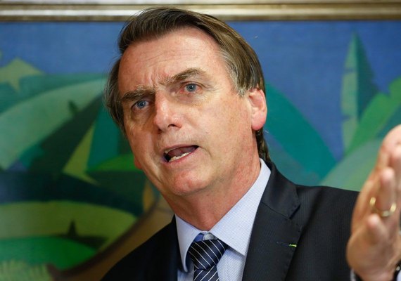 Multa do FGTS pode ser diminuida, indica Bolsonaro
