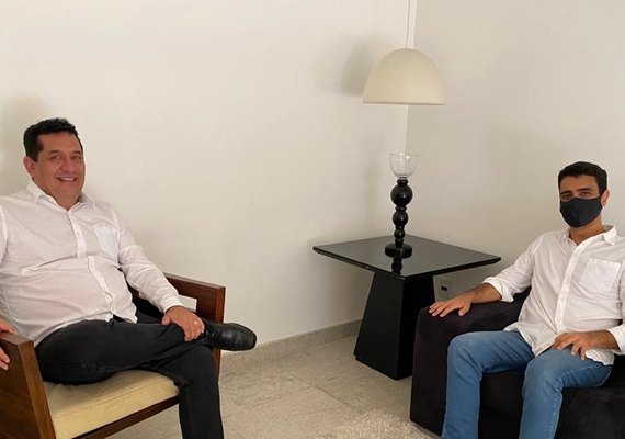 Deputado garante buscar recursos para o desenvolvimento de Maceió