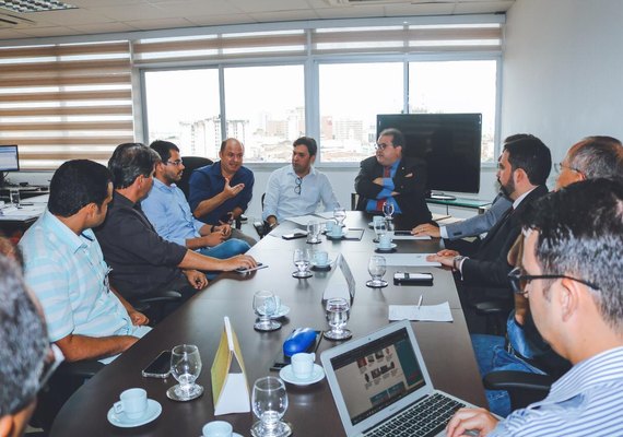 Deputados tentam deter crise no setor leiteiro de Alagoas