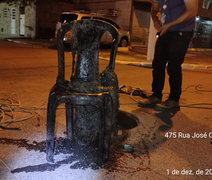Vídeo: BRK retira cadeira de plástico de tubulação de esgoto no bairro Jatiúca