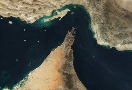 Trump chama estreito de Ormuz de 'novo território dos EUA' em postagem nas redes sociais