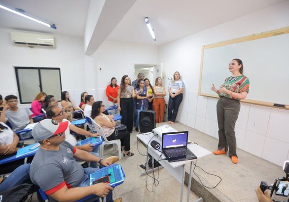 Semed inicia curso inédito de Espanhol para profissionais do turismo de Maceió