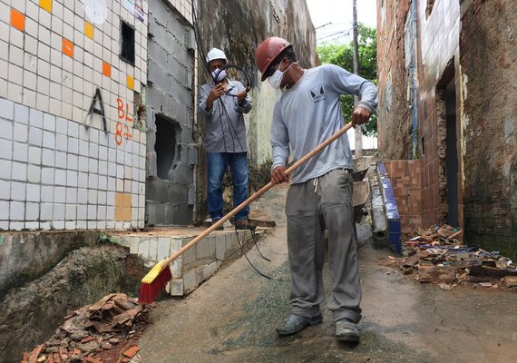 Mutirão de limpeza urbana começa hoje nos bairros do Pinheiro e Mutange