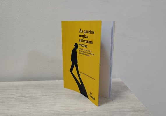 Professora alagoana lança livro sobre as obras do escritor Antônio Torres em Maceió