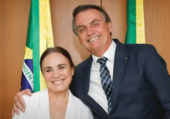 Regina Duarte deixa comando da Secretaria de Cultura