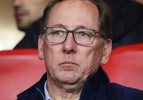 John Textor admite saída do Botafogo e critica ausência da Eagle em reunião