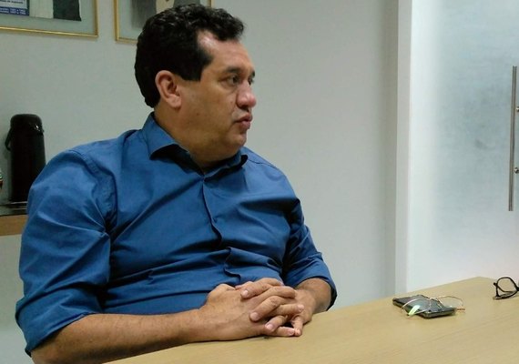 Deputado protocola pedidos para a instalação de torres de telefonia na zona rural de Arapiraca