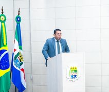 Allan Pierre cobra fiscalização de empresas de aterro sanitário em Maceió