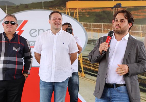 Governo de AL entrega Rodoviária de Murici