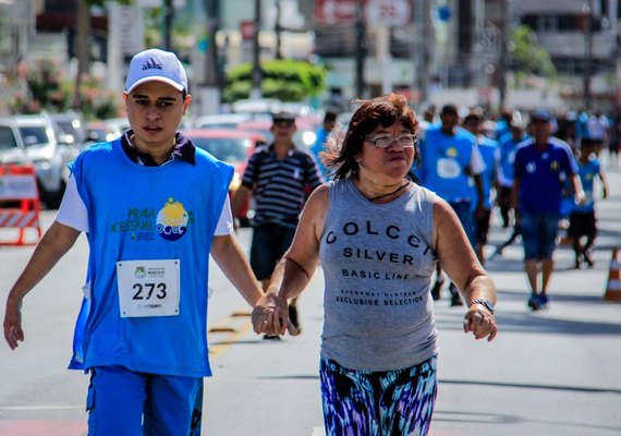 Projeto Praia Acessível celebra Semana Estadual da Pessoa com Deficiência