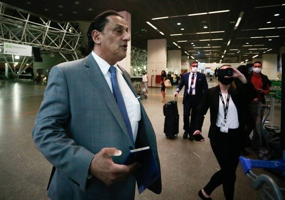 Wassef anuncia que deixará defesa de Flávio Bolsonaro