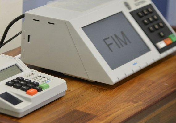 Eleitores do Tocantins e de 20 municípios do país voltam às urnas hoje